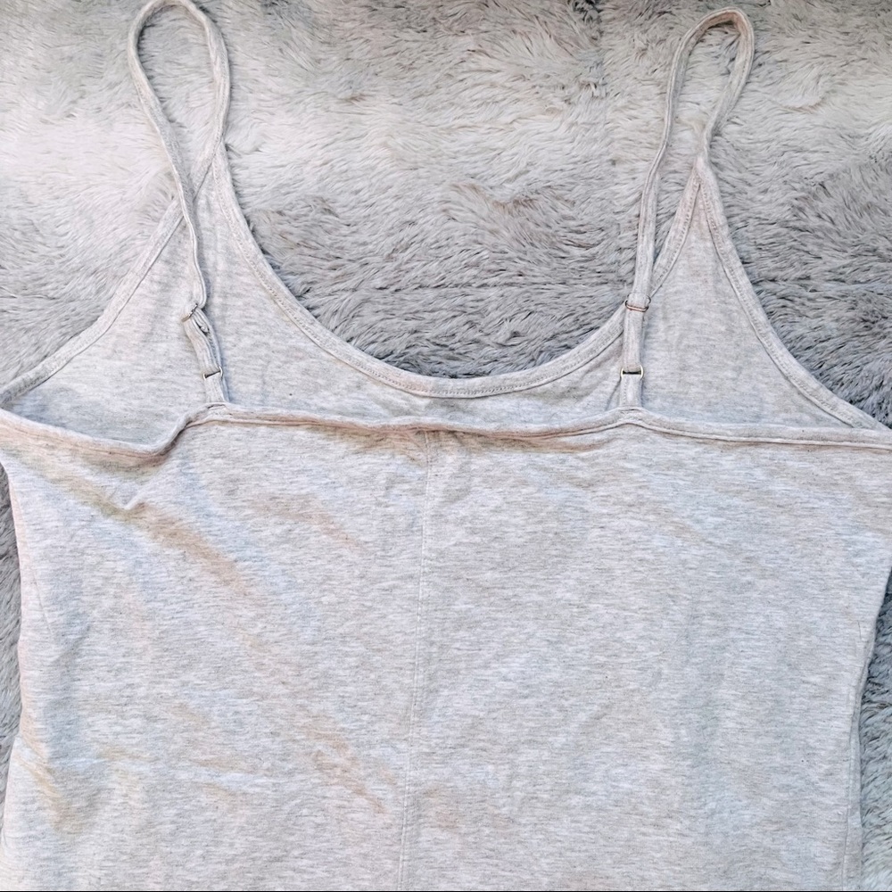 Basic grey tank - Picture 2 of 3